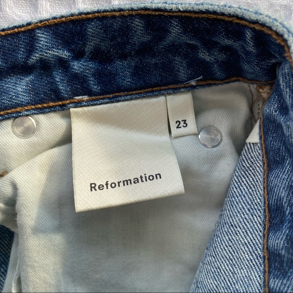 Reformation Mid Rise Crop Flare Jeans - Dark Stone - Picture 9 of 14